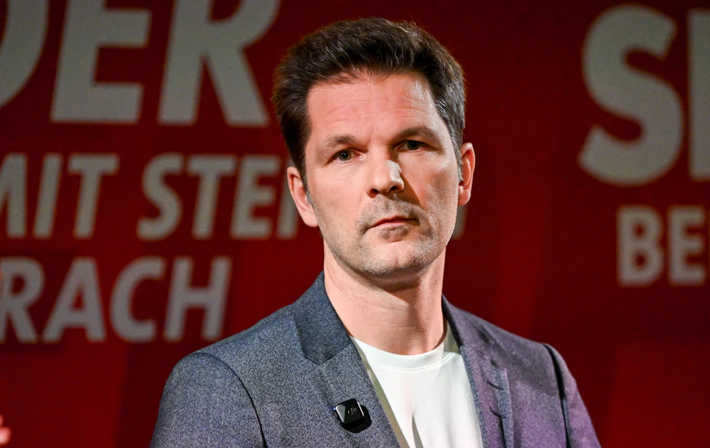 Berliner SPD-Spitzenkandidat Steffen Krach bei Wahlkampfeinsatz bedroht