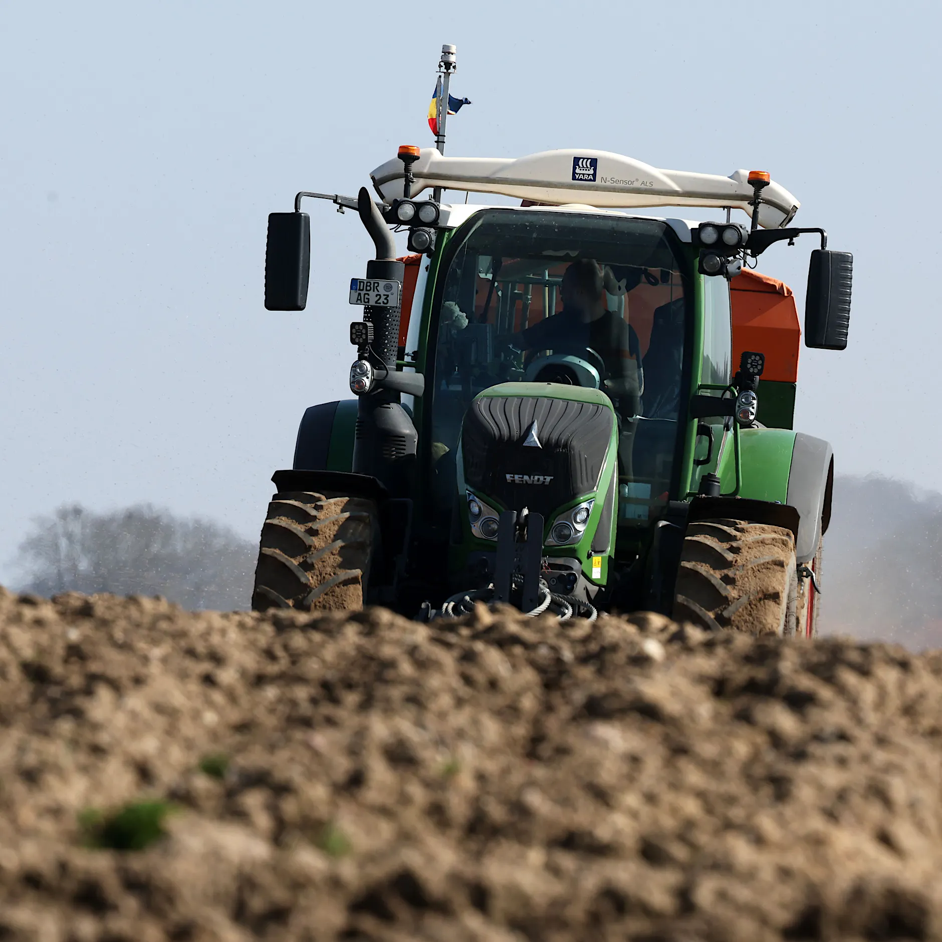 Dünger wird knapp: Kehrt Deutschland zu Billigimporten aus Russland zurück?