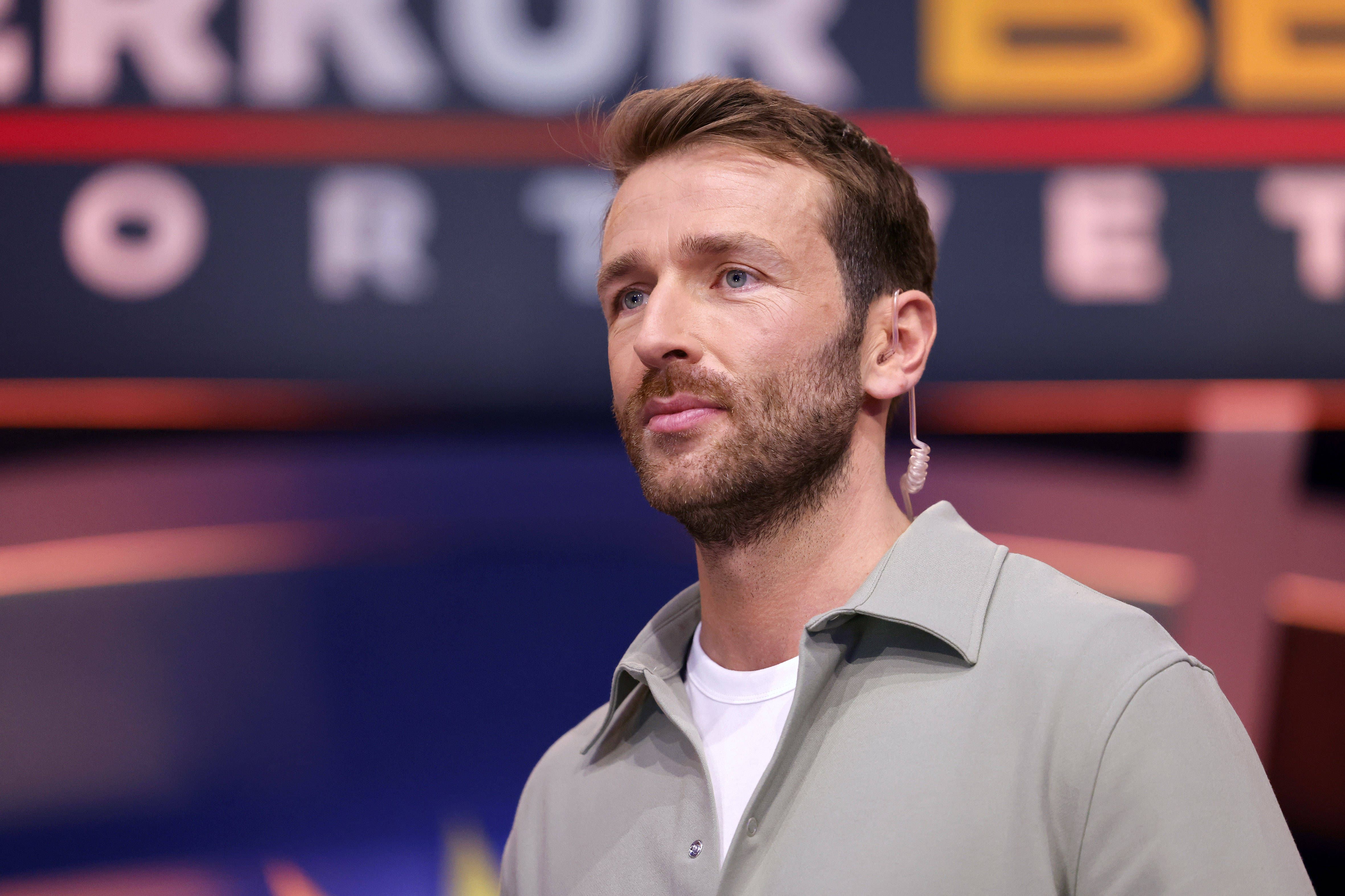 Christian Düren bei GNTM schroffer denn je – er selbst flüchtet vor Reportern