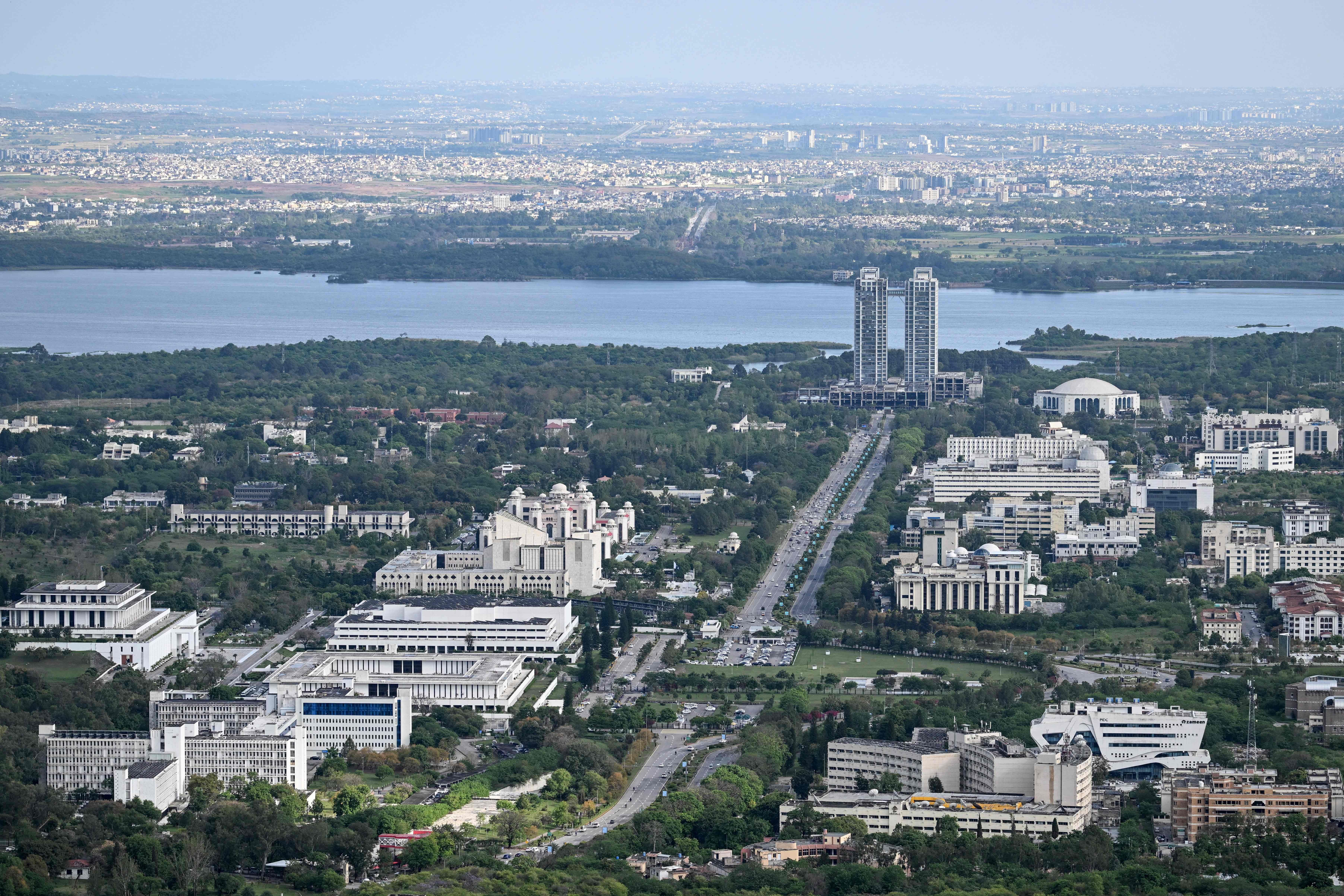 Vor Treffen in Islamabad: Irans Parlamentspräsident nennt Verhandlungen „unsinnig“