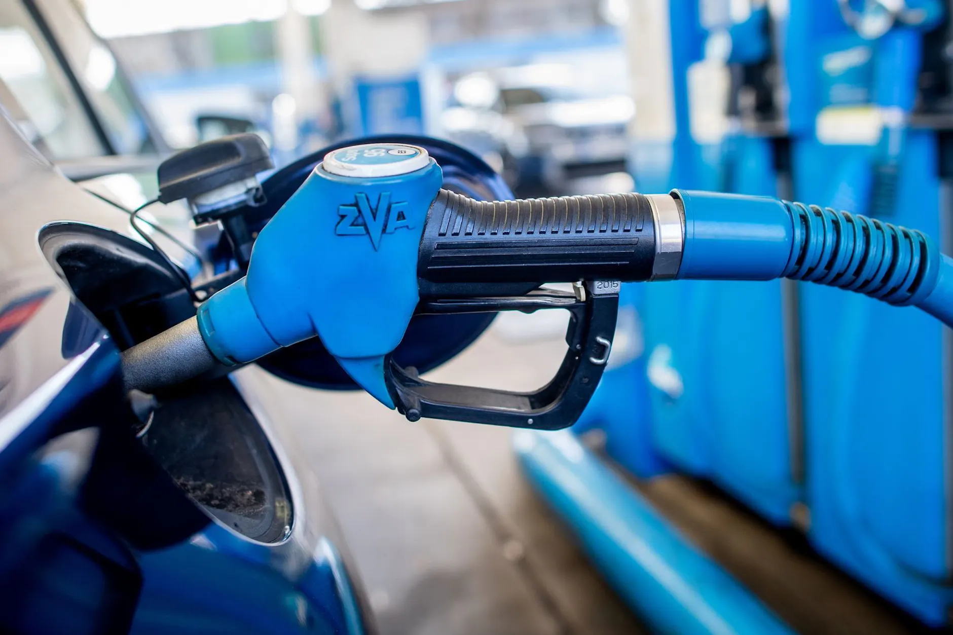 Ölpreise sinken endlich: Doch warum bleibt Tanken in Deutschland so teuer?