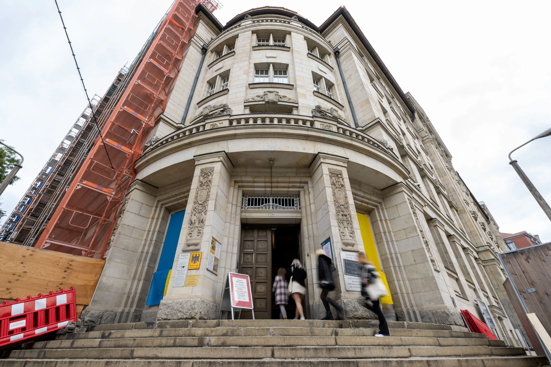 Die sogenannte „Runde Ecke“ in Leipzig. Früher Sitz der Stasi-Bezirksverwaltung, heute ein Museum und eine Gedenkstätte. 