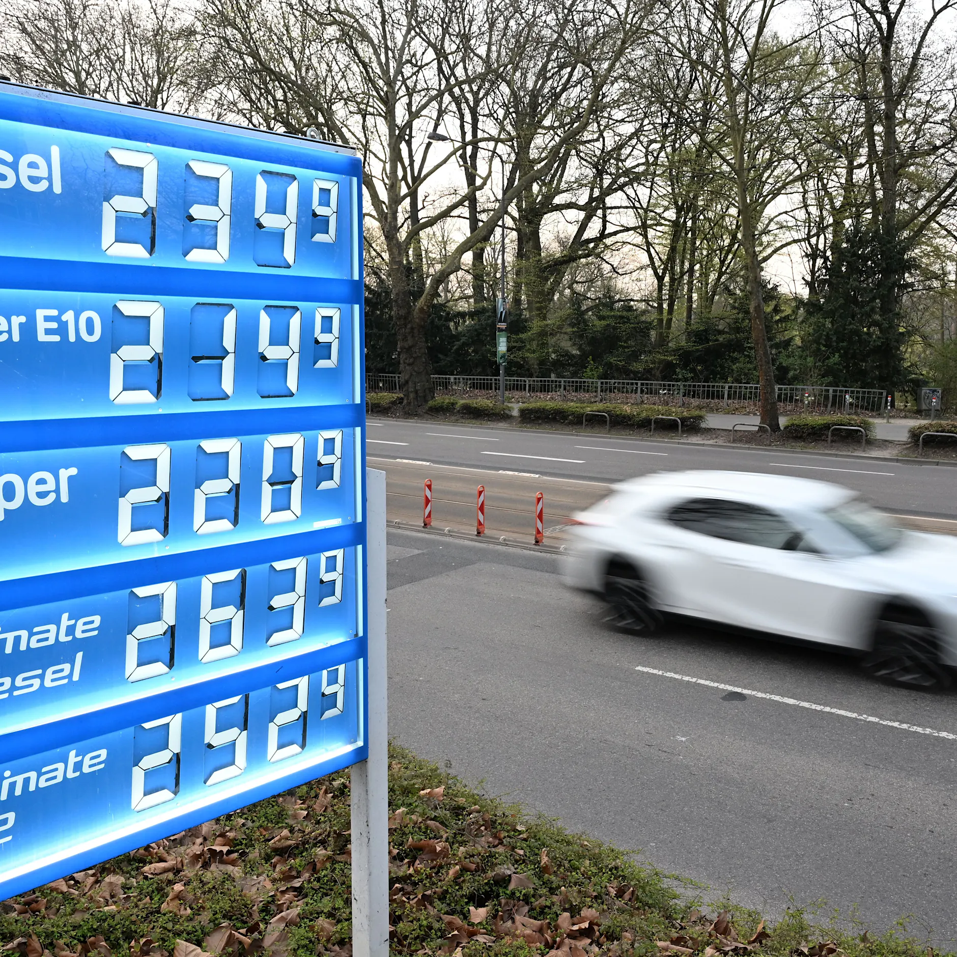 Spritpreise fallen bald: Ab wann Tanken günstiger wird