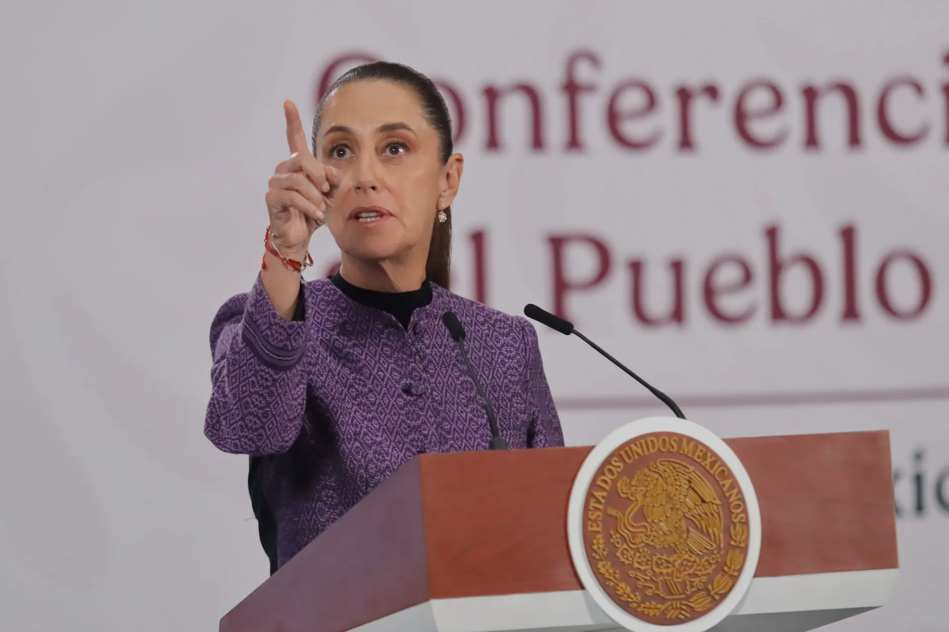 Mexikos Präsidentin Claudia Sheinbaum verteidigt ihre Unterstützung für Kuba.