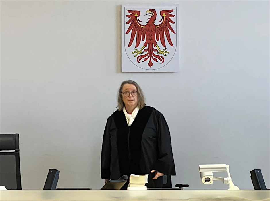 Richterin Barbara Sattler stellte das Verfahren gegen den Soldaten am Landgericht Frankfurt (Oder) überraschend ein.