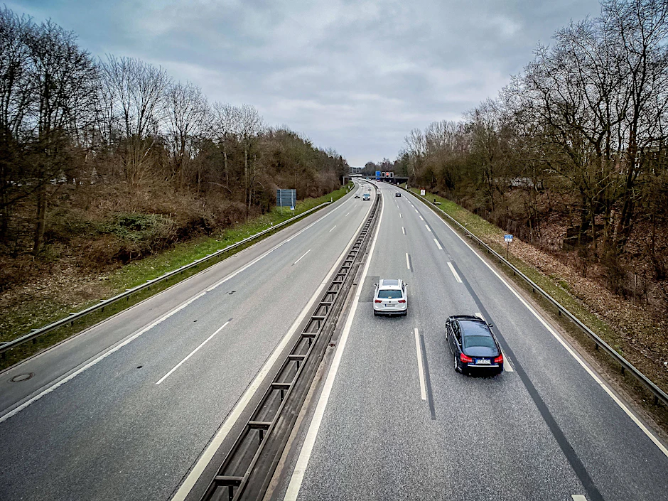 Ein Teil der Autobahn A23 musste am Mittwoch wegen der Geburt eines Babys gesichert werden.