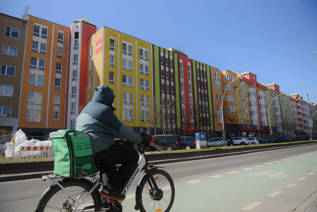 180 Mieter in diesen Wohnblocks wollen gegen unfairen Vermieter vorgehen.