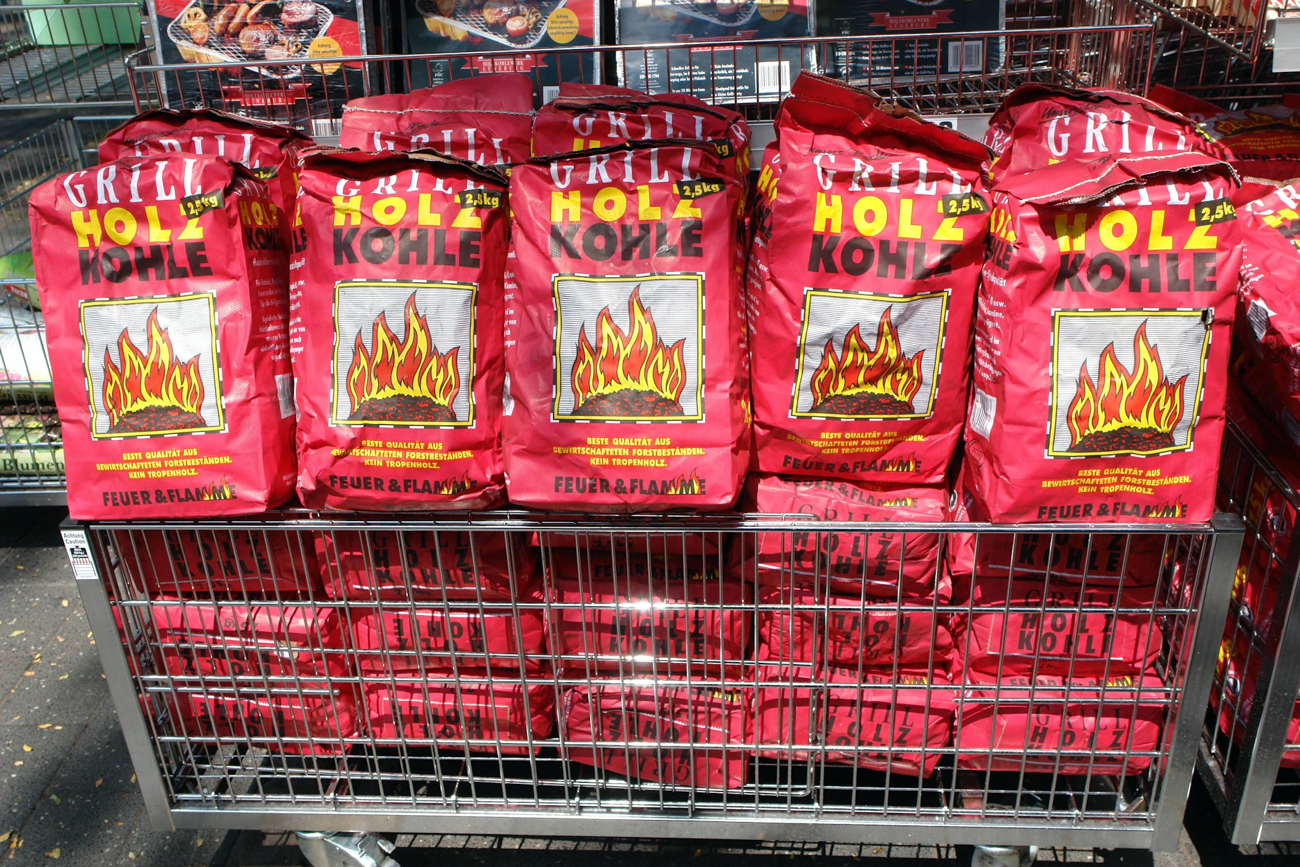 Wird Grillkohle langsam zum Luxusgut?