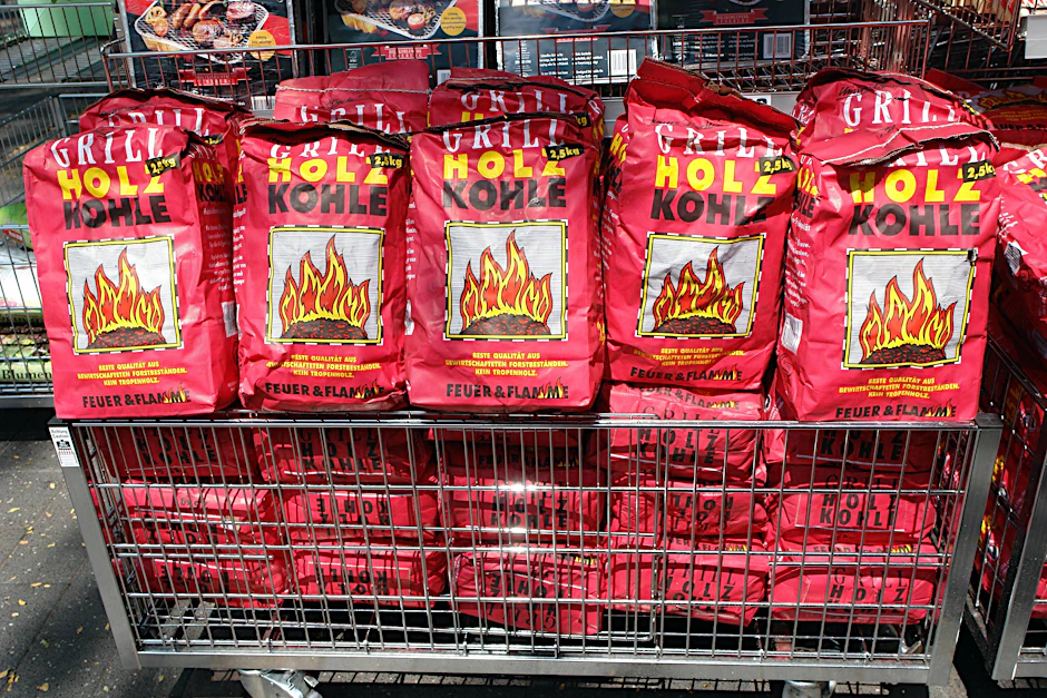 Wird Grillkohle langsam zum Luxusgut?