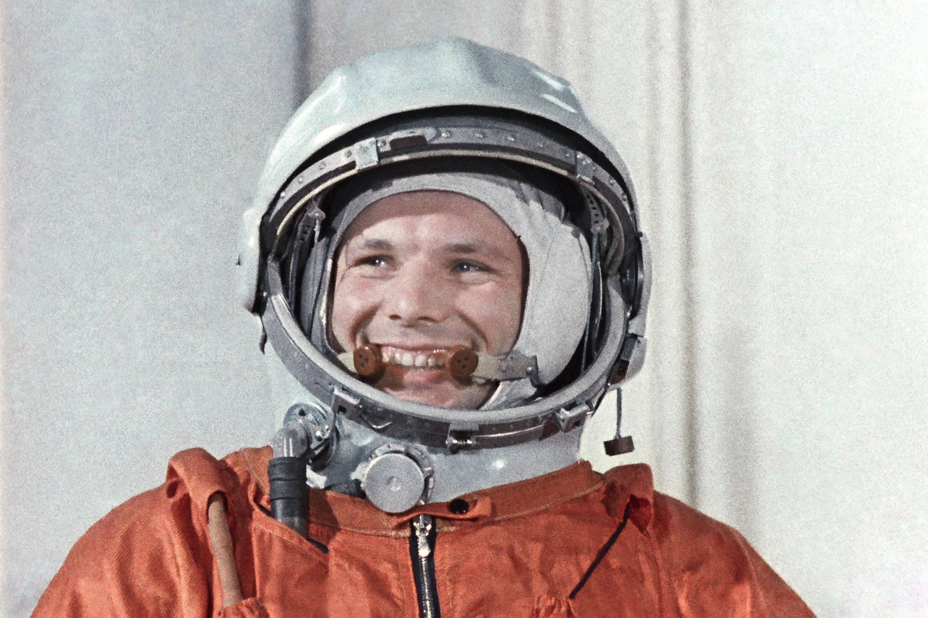 Der sowjetische Kosmonaut Juri Gagarin, der erste Mensch im All.
