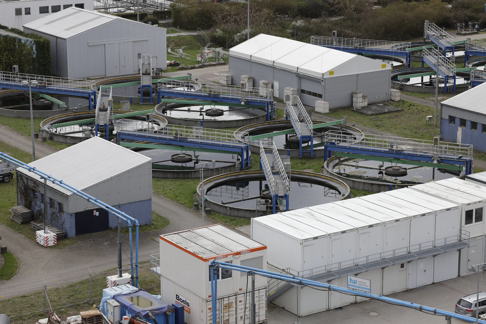 Das Klärwerk in Ruhleben, ein komplexes System, konzipiert von Ingenieuren der Berliner Wasserbetriebe.