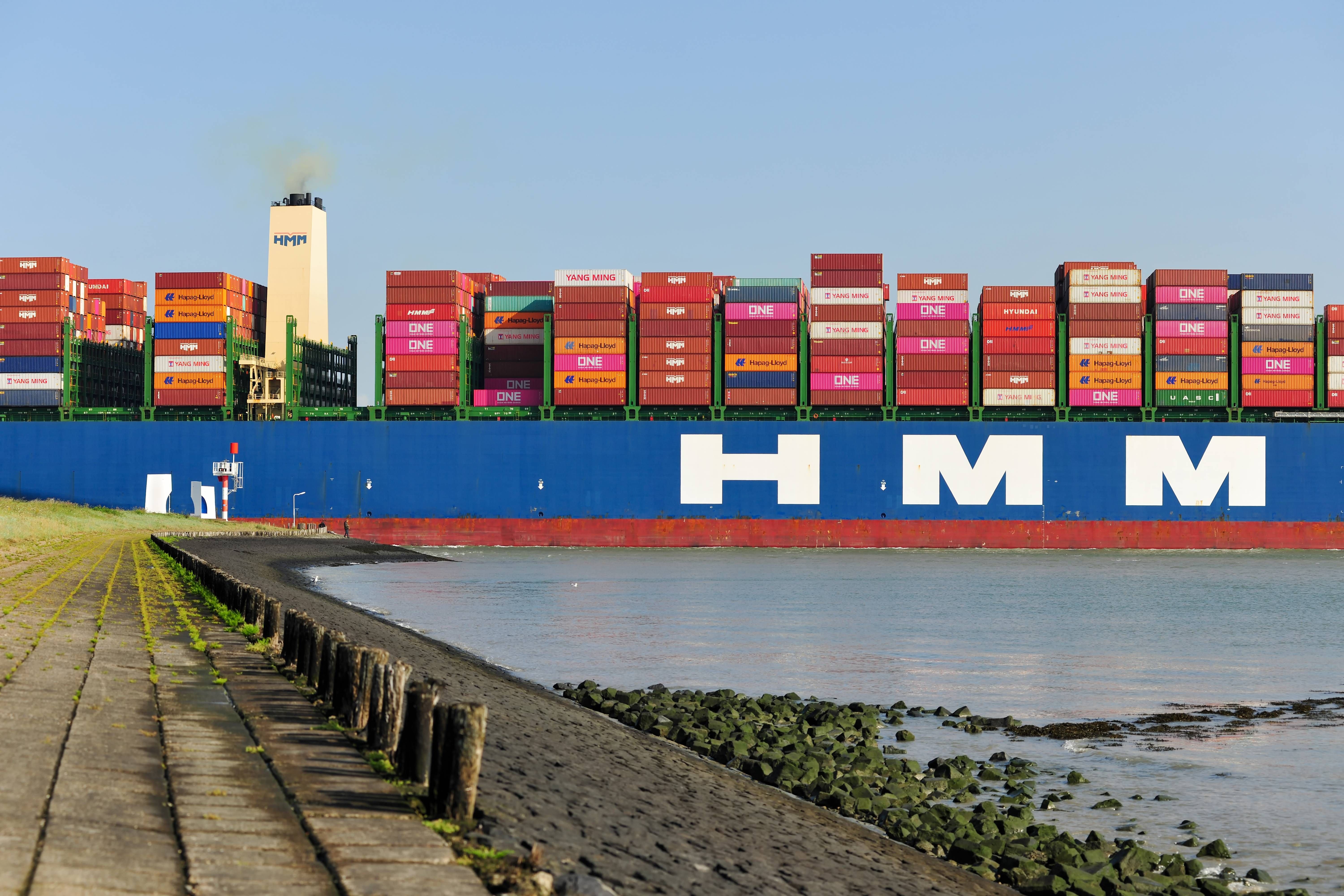 Antwerpen: Ölleck legt zweitgrößten Hafen Europas lahm