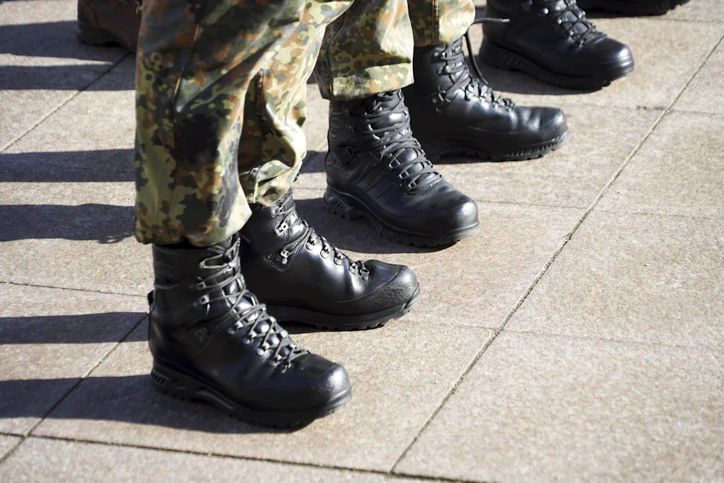 Satire für die Freiheit: IT-Experte führt die Bundeswehr mit Antragsportal vor