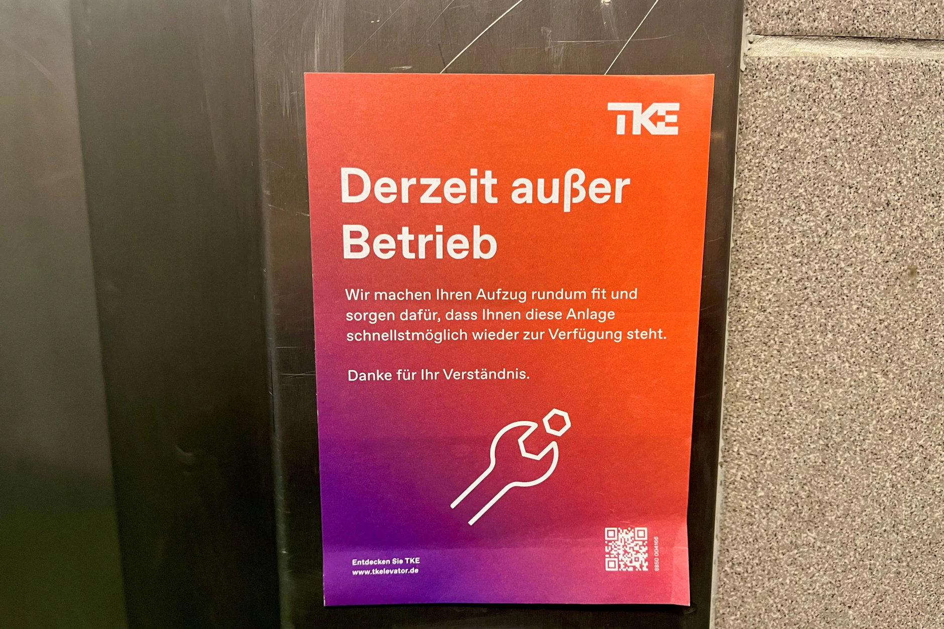 Seit vier Wochen warten die Bewohner darauf, dass etwas passiert.