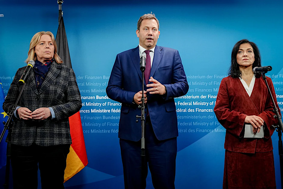 Bundefinanzminister Lars Klingbeil (SPD) und Bundeswirtschaftsministerin Katherina Reiche (CDU)