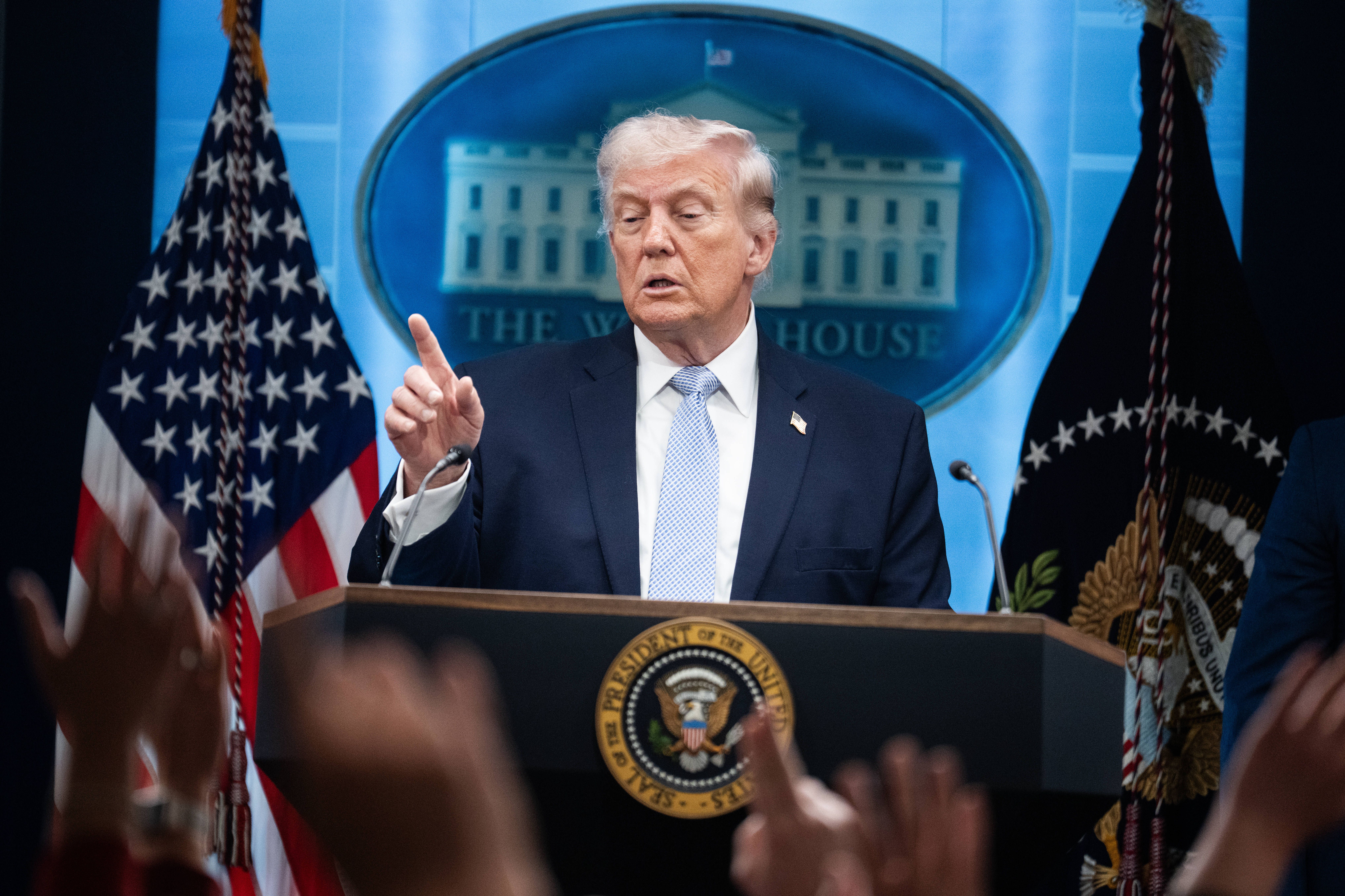 Image - Neue Umfrage: Mehrheit der Europäer sieht USA als größeres Risiko als China