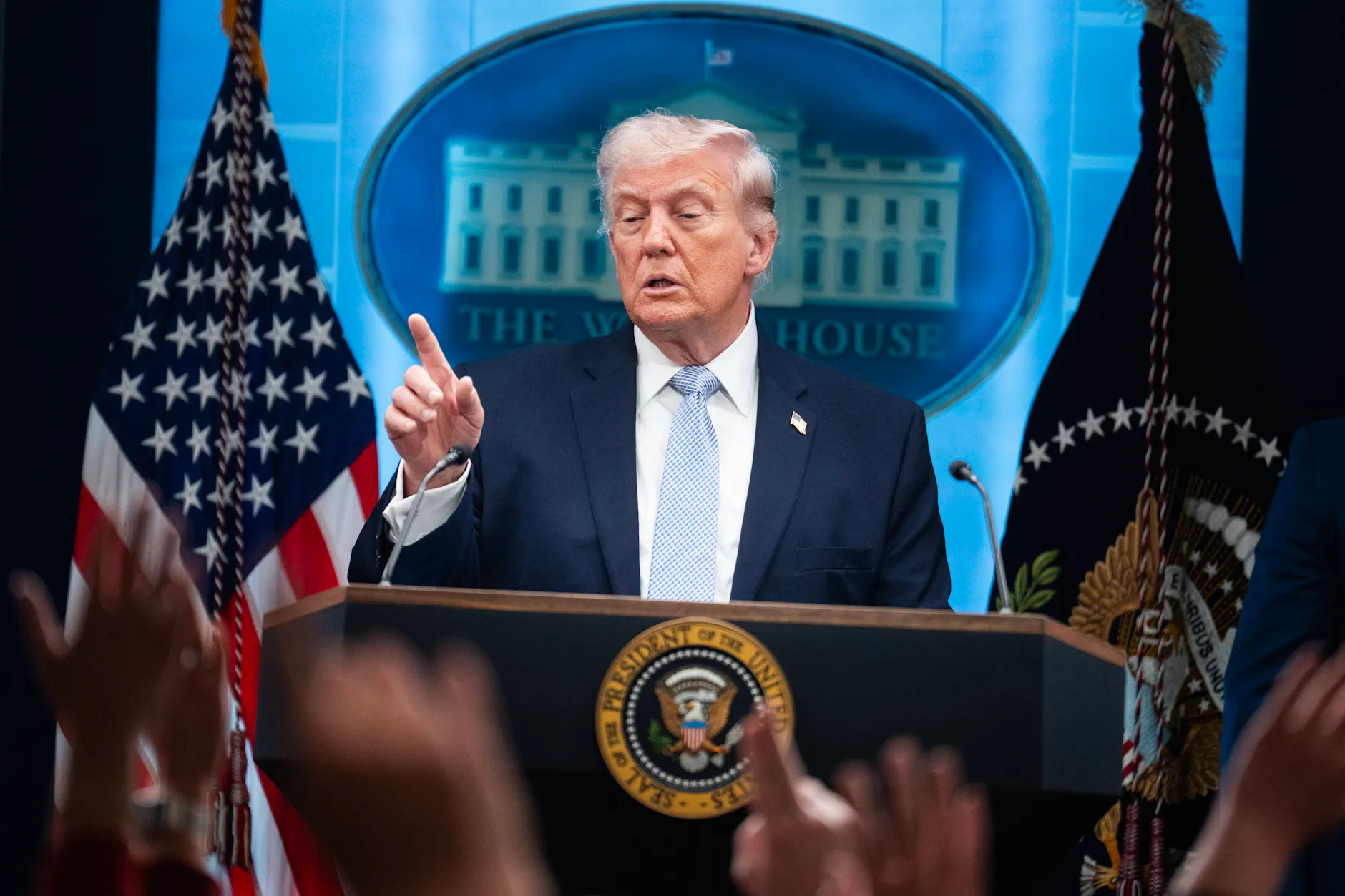 Seit seiner Rückkehr ins Amt Anfang 2025 hat Donald Trump die Europäer wiederholt scharf angegriffen.