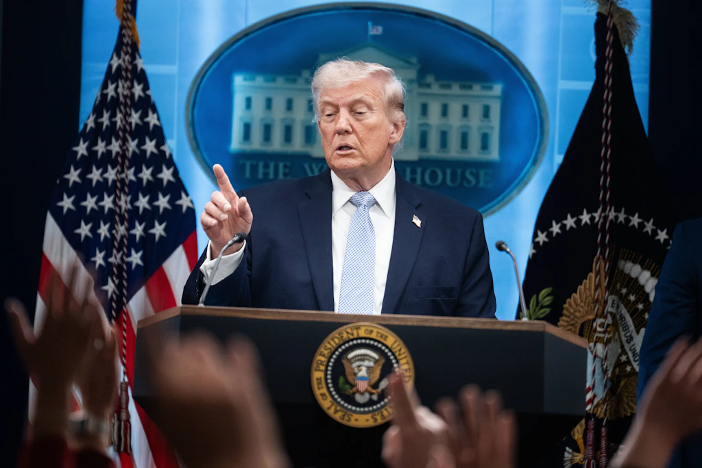 Neue Umfrage: Mehrheit der Europäer sieht USA als größeres Risiko als China