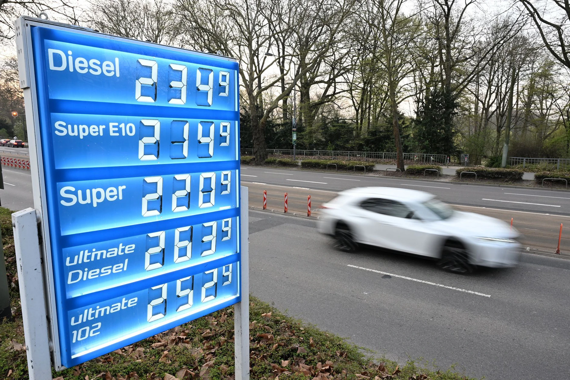 Die Preise für Diesel und Benzin sind leicht zurückgegangen.