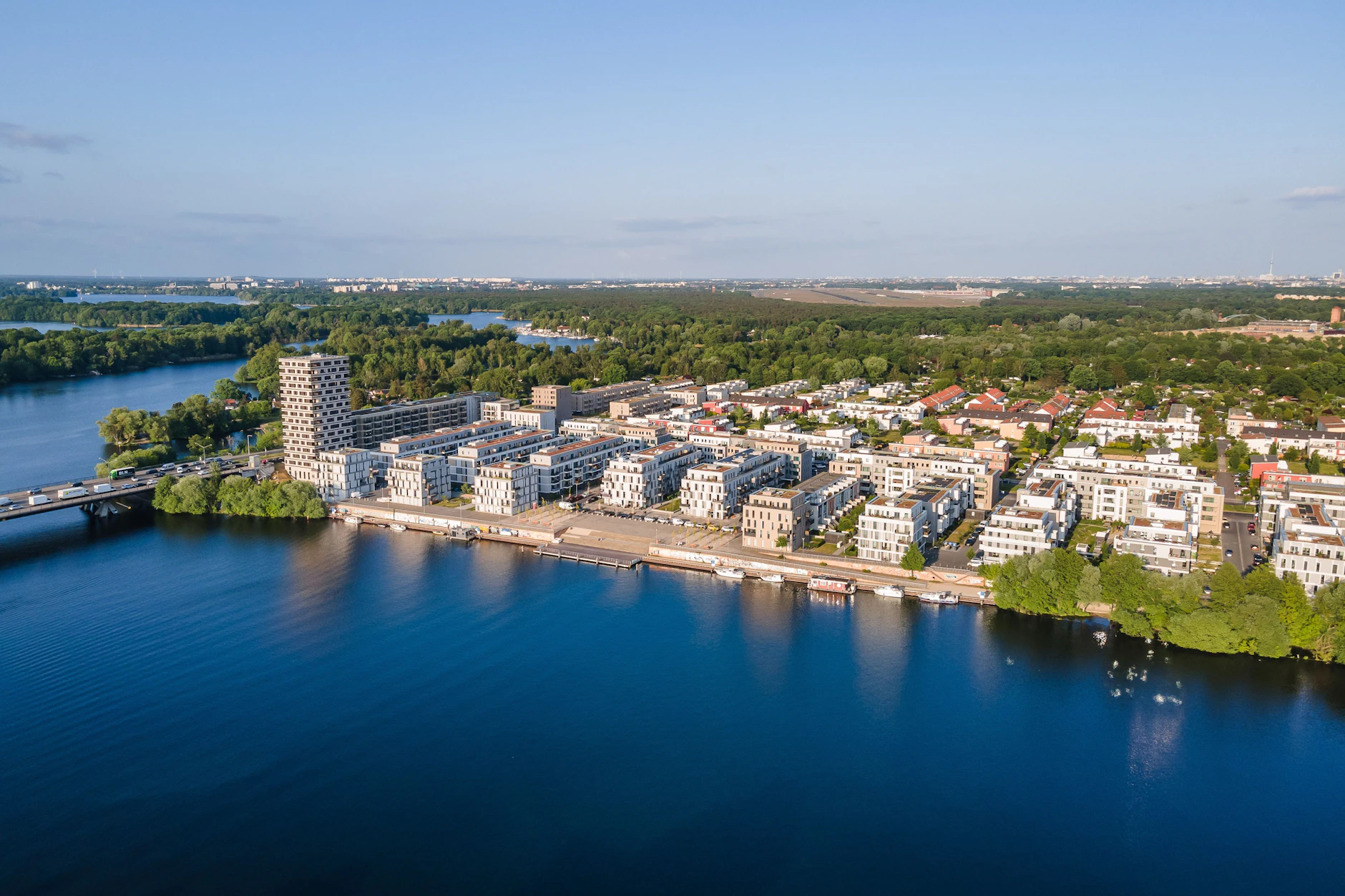 Die neue Waterkant Siedlung in Spandau.