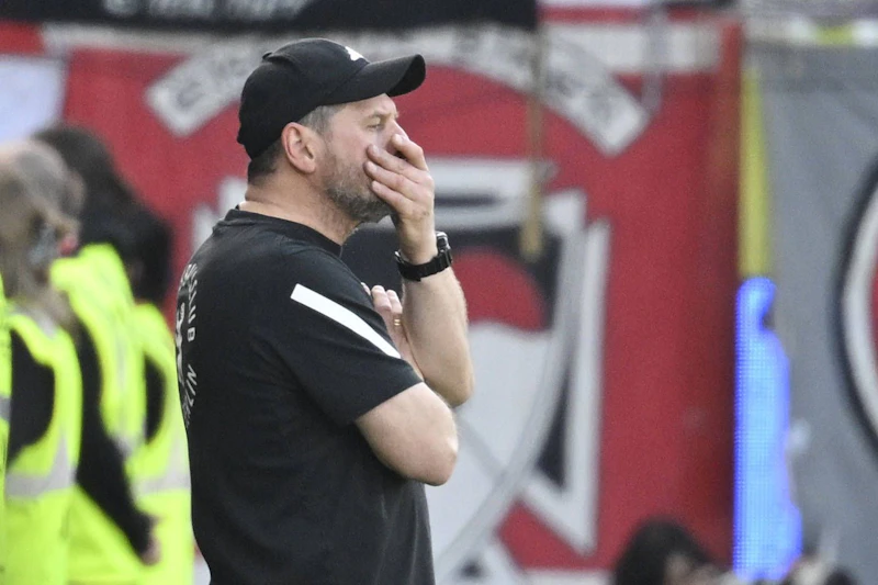 1. FC Union Berlin schmeißt Trainer Steffen Baumgart raus!