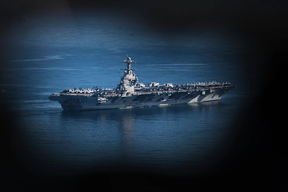 Rückzug nach einem Brand in der Wäscherei: Das mächtigste Schiff der US-Kriegsmarine, der Flugzeugträger „USS Gerald R. Ford“, vor Kreta Ende Februar.