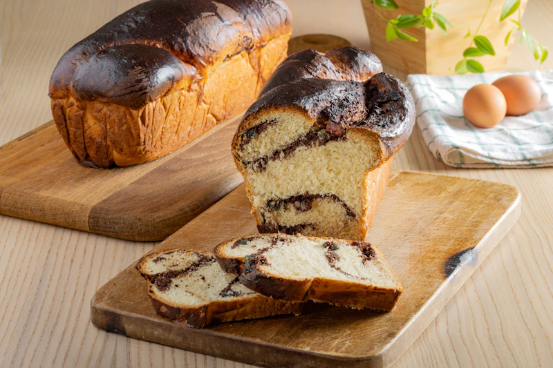 Irre! Frau rast mit fast 180 km/h über Landstraße – wegen Kuchen im Ofen