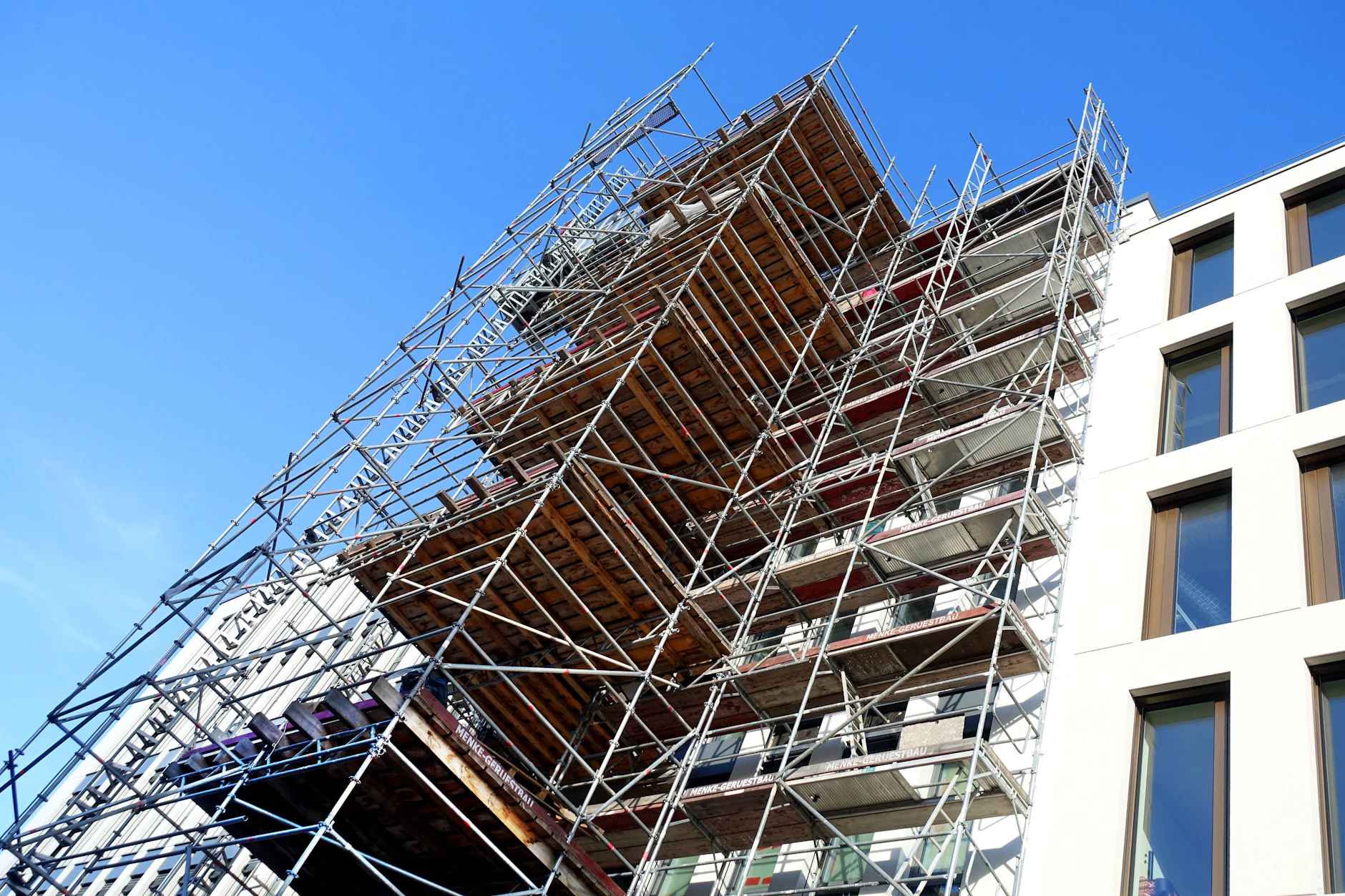 Die hohen Mieten leeren bei vielen Berlinern das Konto.