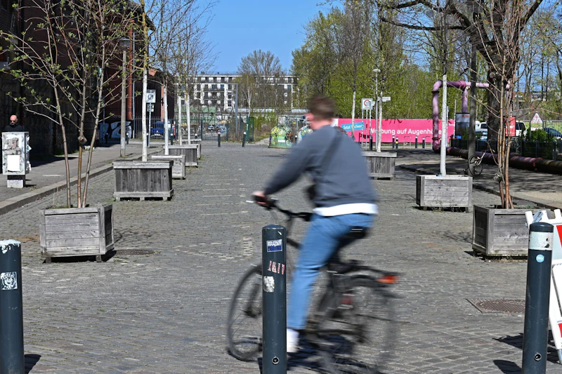 Ein Hauch Paris mitten in Berlin: Friedrichshain bekommt eine Gartenstraße