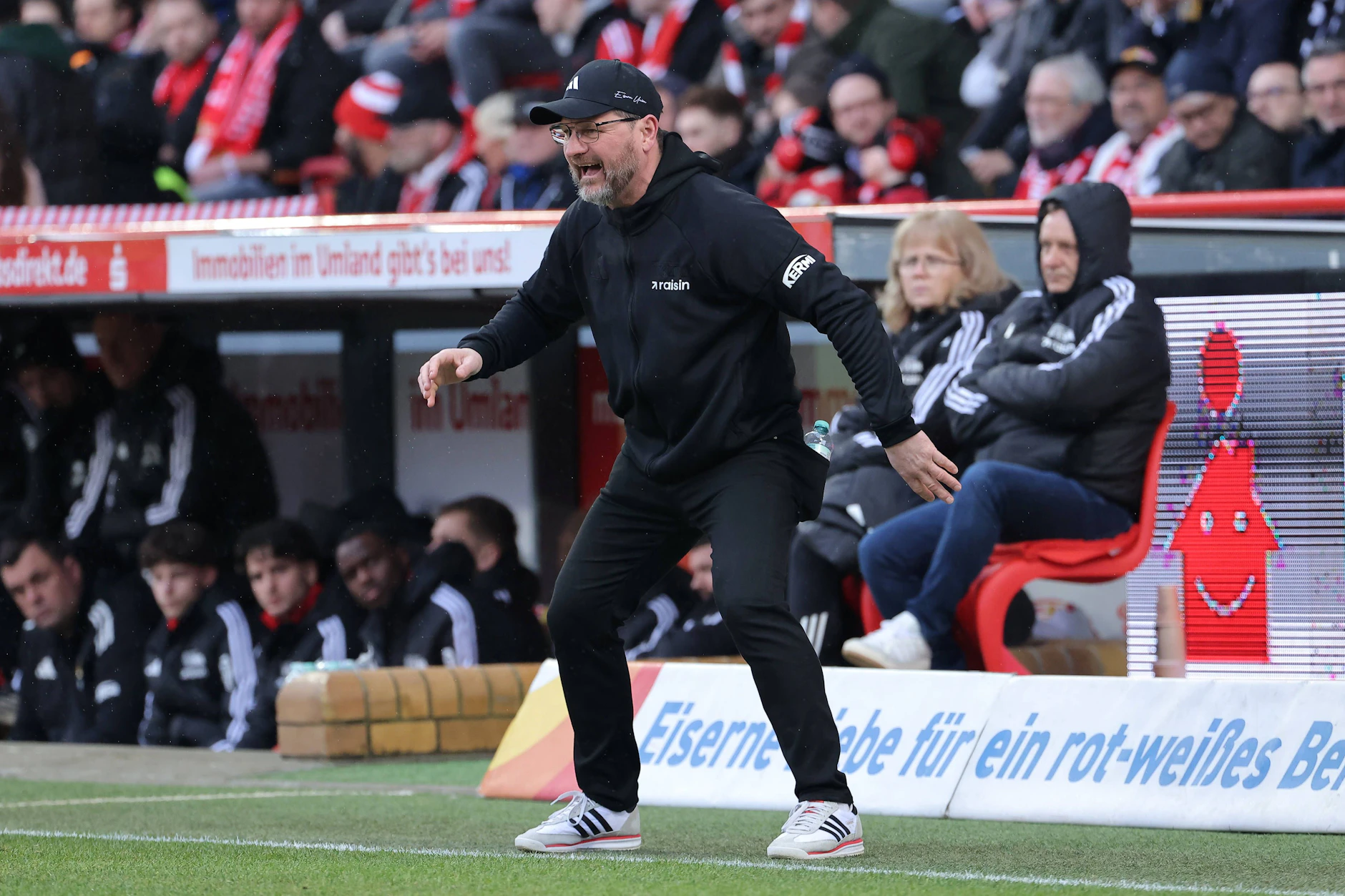 Trainer Steffen Baumgart machte zum Schluss mehr Alarm an der Seitenlinie als die Spieler auf dem Platz.