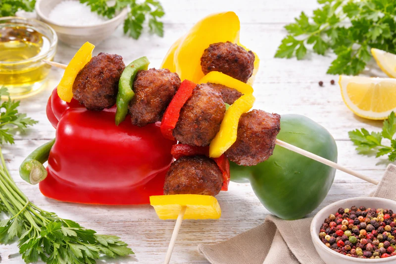 Rezept für DDR-Grillbällchen: Diese Schaschlik-Variante ist der Hammer