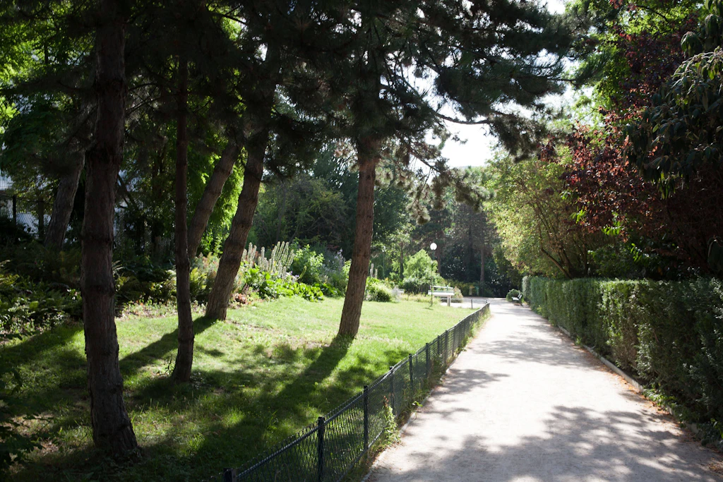Das Vorbild für die Gartenstraße ist ein begrünter Weg in Paris.