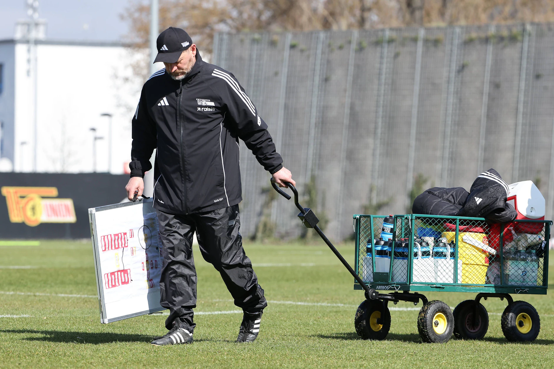 Steffen Baumgart muss sein Zeug packen und wurde als Trainer des 1. FC Union freigestellt.