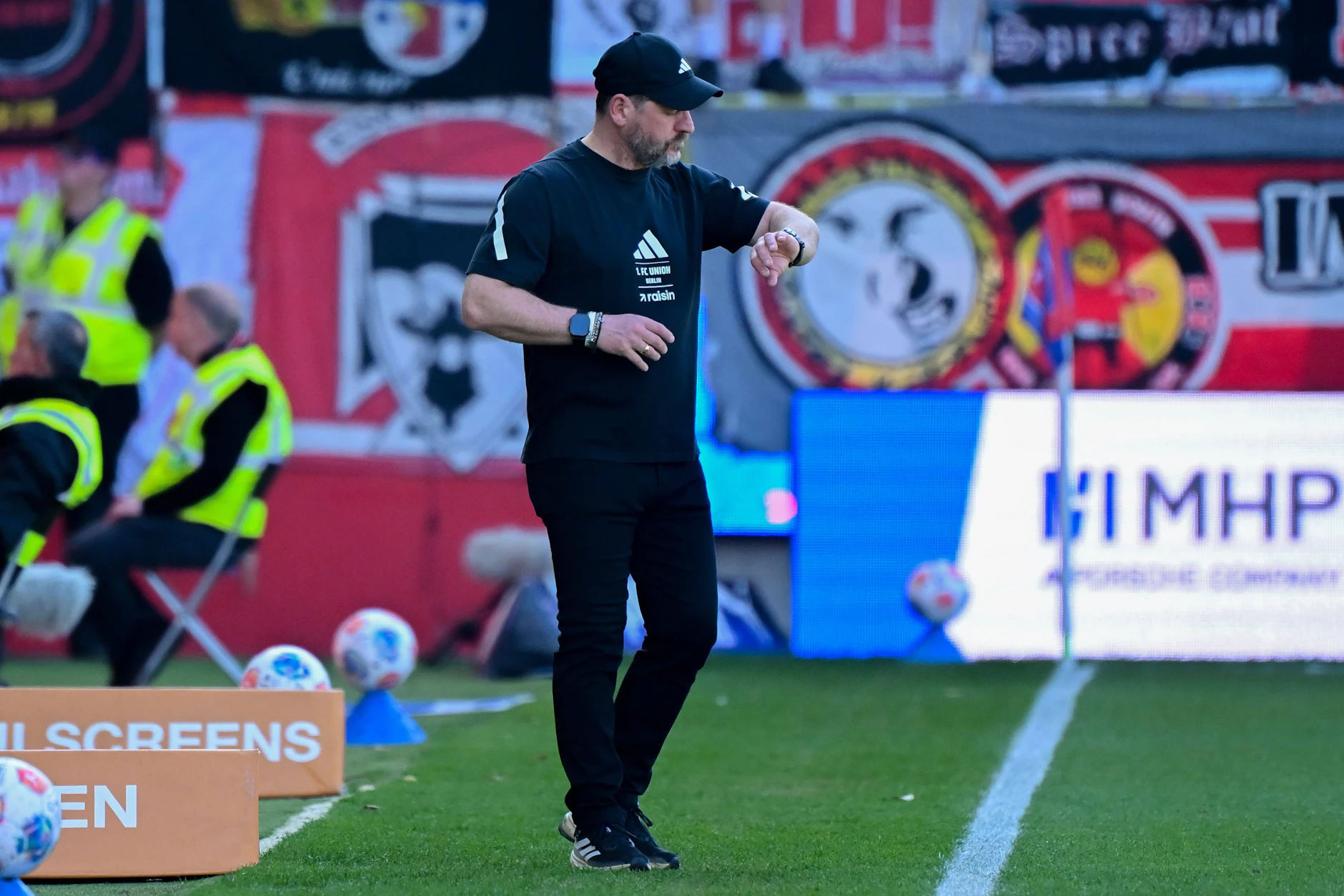 Die Zeit ist abgelaufen: Steffen Baumgart wird nach der Niederlage in Heidenheim beim 1. FC Union Berlin nach nur 51 Spielen und knapp 16 Monaten entlassen. 