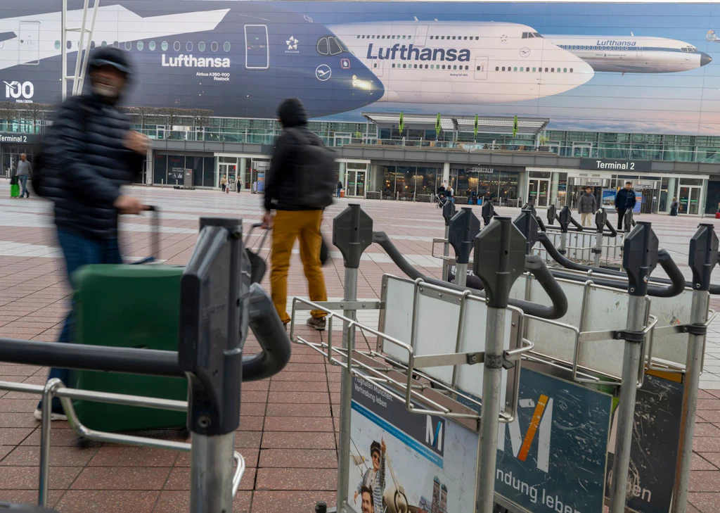 Lufthansa droht Streikwoche: Nach Piloten legen auch Flugbegleiter die Arbeit nieder