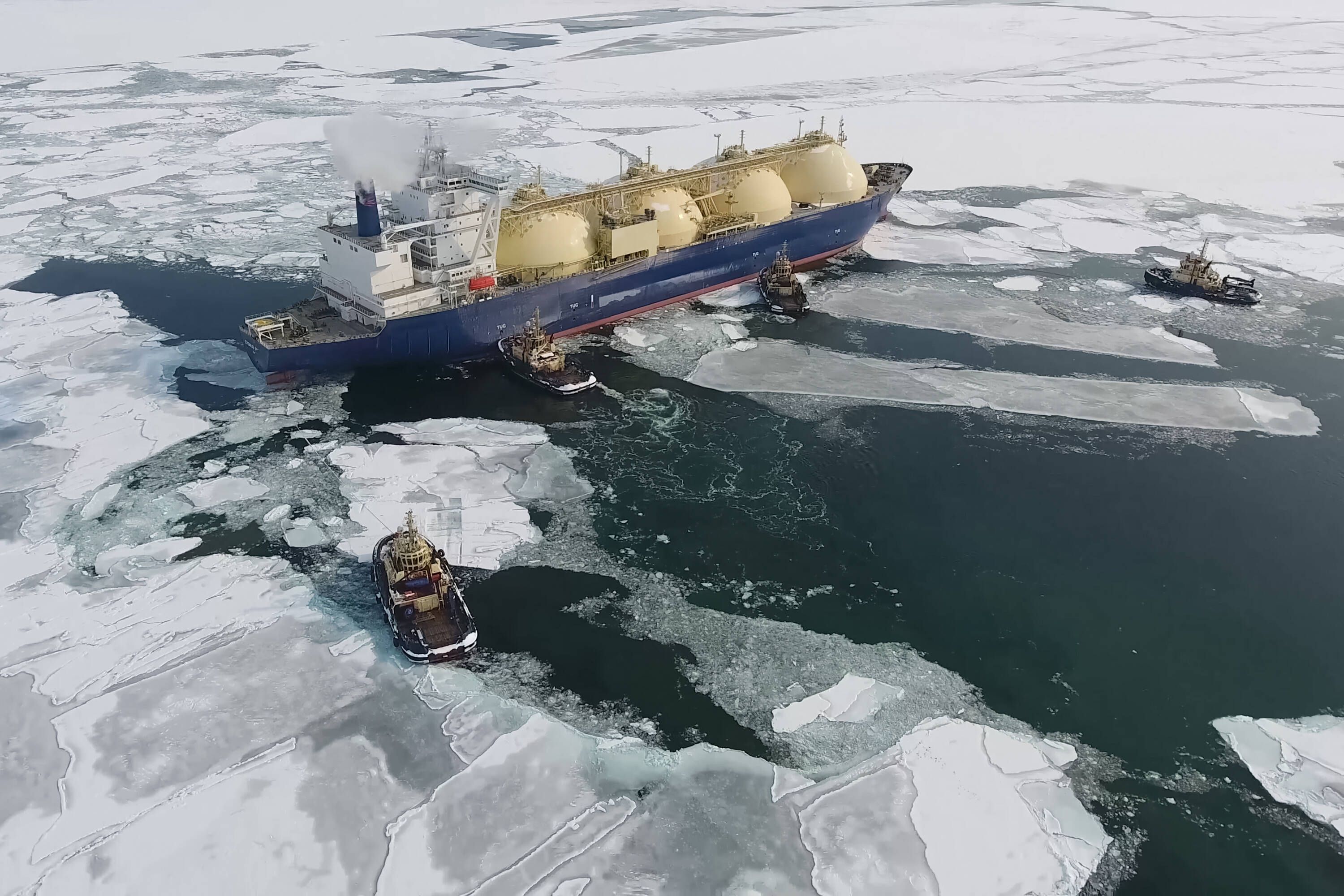 Image - EU kauft mehr russisches LNG – jetzt fordert der Eni-Chef, Sanktionen zu verschieben