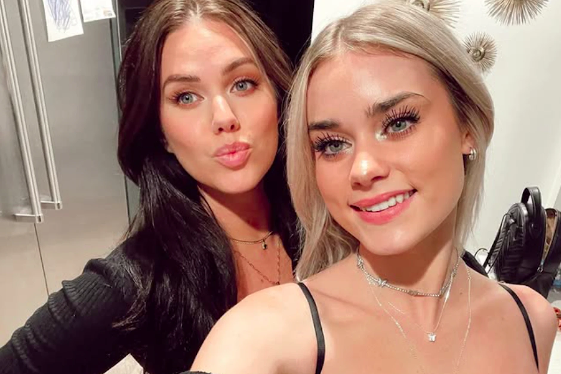 Brittany (links) mit ihrer Tochter Makenzie. Sie sehen sich zum Verwechseln ähnlich.