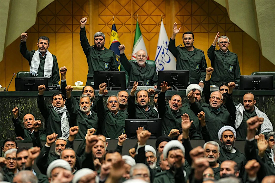 Die Eliteeinheit der Revolutionsgarde prägt seit Beginn des Krieges zunehmend die iranische Führung.
