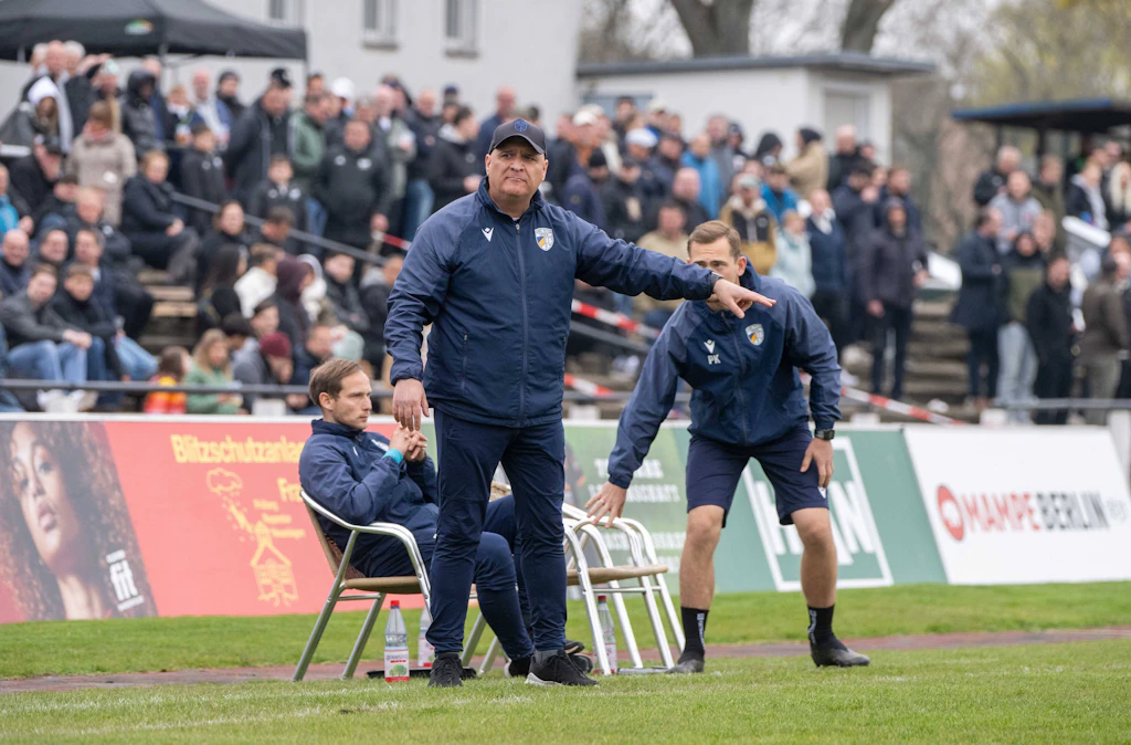 FCC-Coach Uluc trotzt Zukunftsfragen – Jena träumt vom Aufstieg