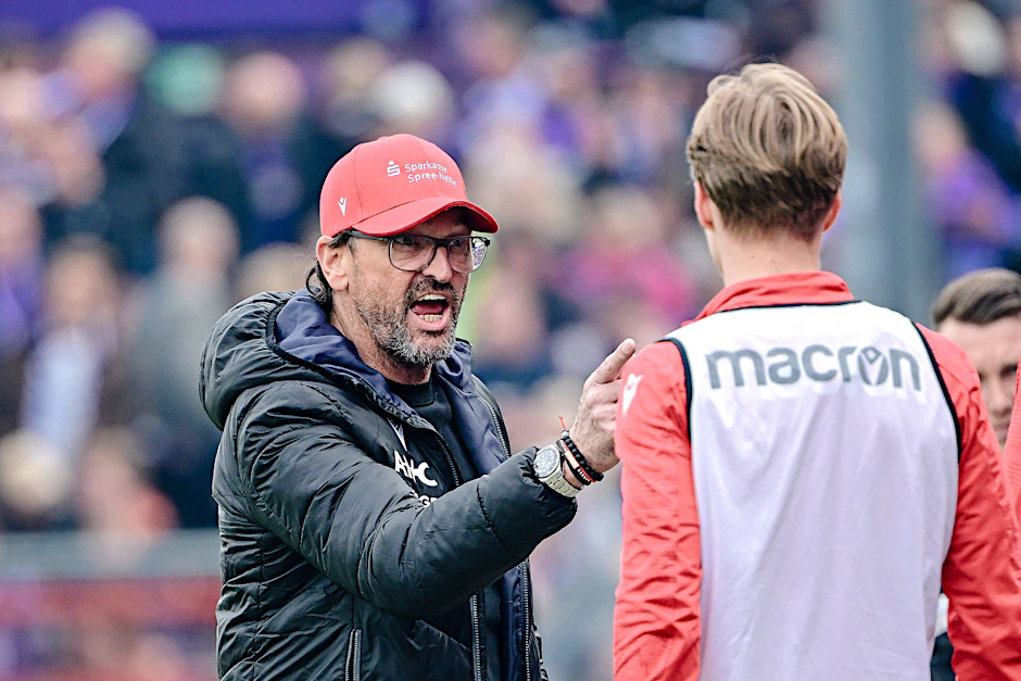 Claus-Dieter Pele Wollitz:&nbsp; Den Energie-Cheftrainer ärgerte die verpasste Chance seiner Mannschaft, in Osnabrück Punkte mitzunehmen.
