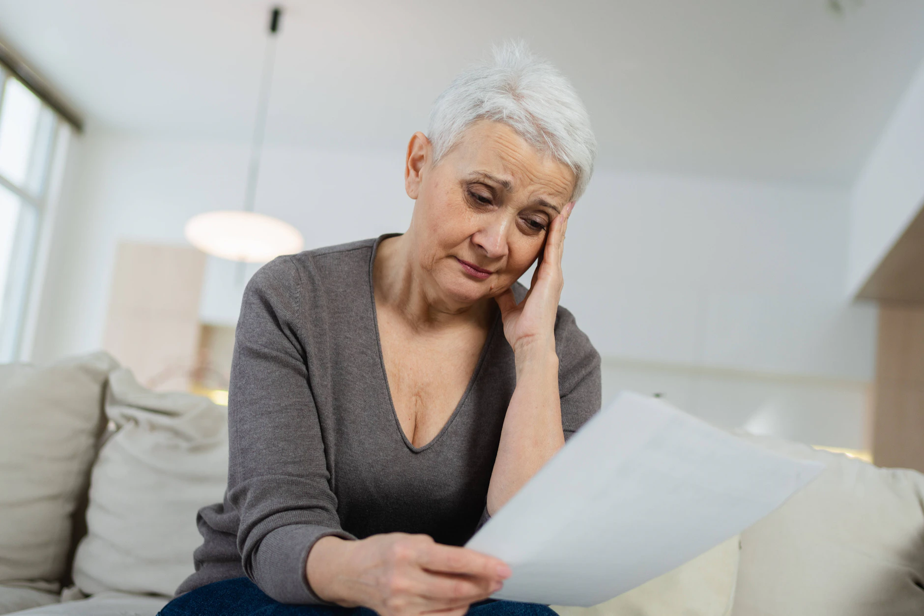 Viele Frauen sind von Altersarmut betroffen, weil sie wegen der Kinderbetreuung weniger gearbeitet haben (Symbolbild).