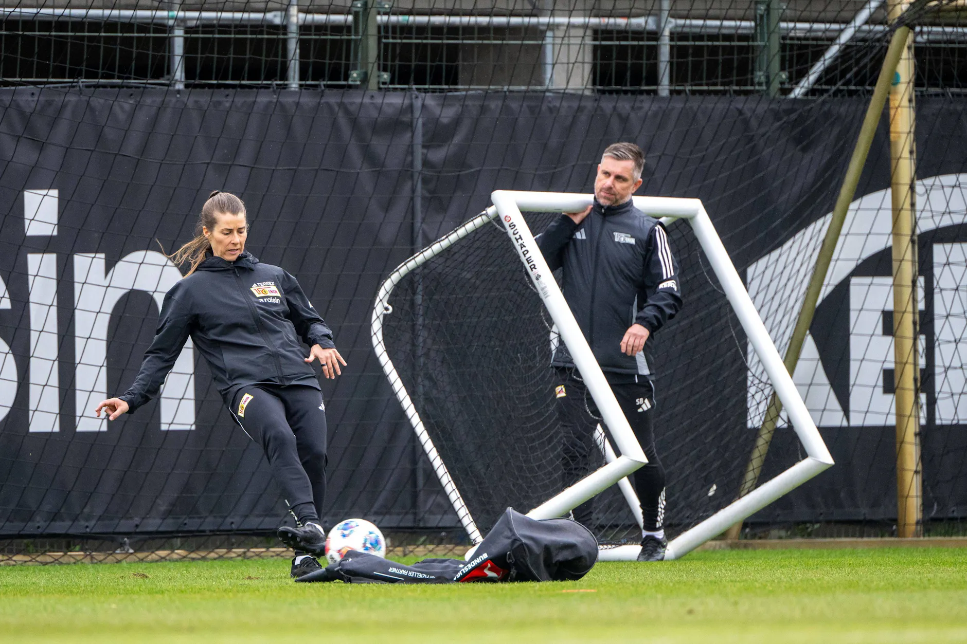 Co-Trainer Sebastian Bönig assistiert nach Baumgart auch Eta. In die Rolle des Cheftrainers will der Standardspezialist bei Union Berlin nicht schlüpfen.