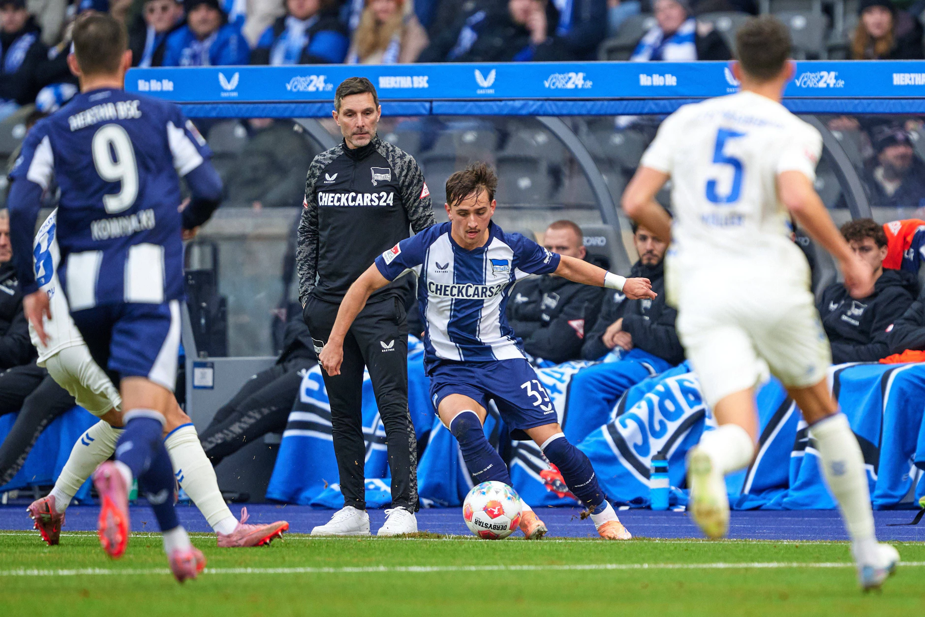 Michal Karbownik ist unter Trainer Stefan Leitl Stammspieler. Doch der Vertrag des Polen läuft bei Hertha BSC aus.