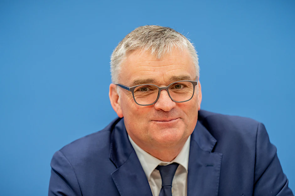 Regierungssprecher Stefan Kornelius zum Wahlausgang in Ungarn: „Die Ungarinnen und Ungarn haben nach 1989 einmal mehr die Freiheit gewählt.“