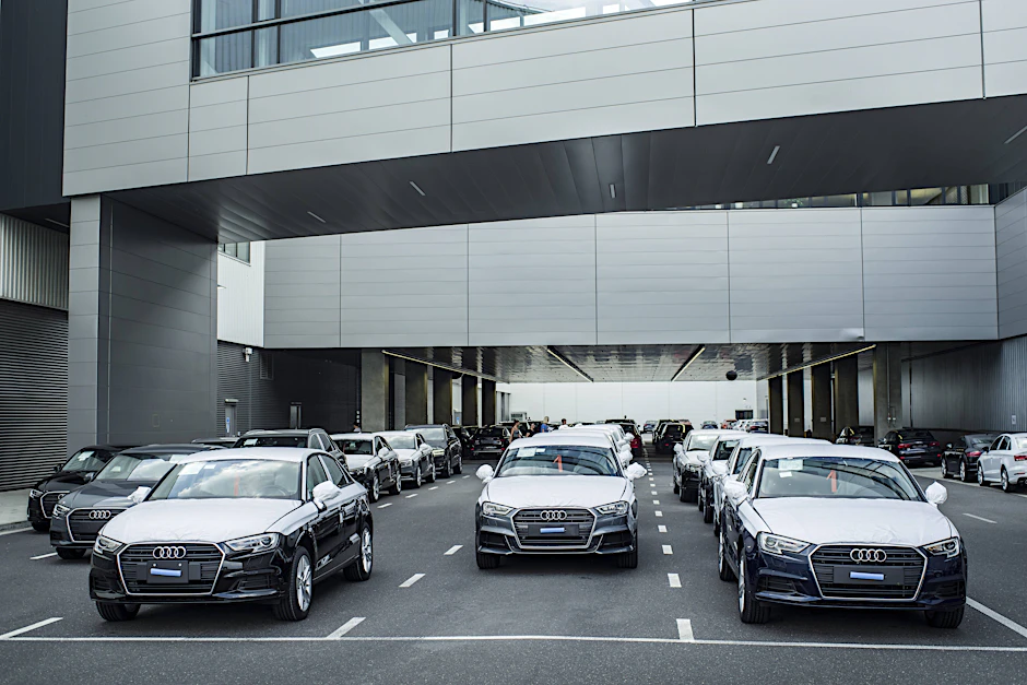 Aufnahme des Audi-Werks in Györ (Ungarn). Wandert die deutsche Autoindustrie nach der Wahl jetzt noch mehr nach Ungarn ab?