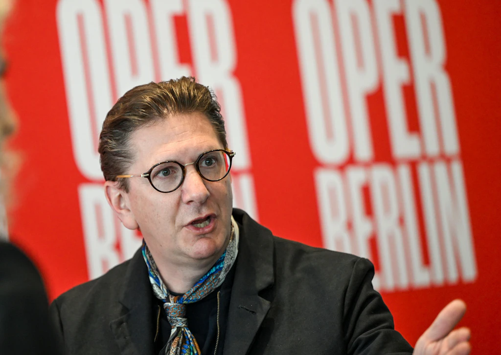 Deutsche Oper ikisini de denemek istiyor