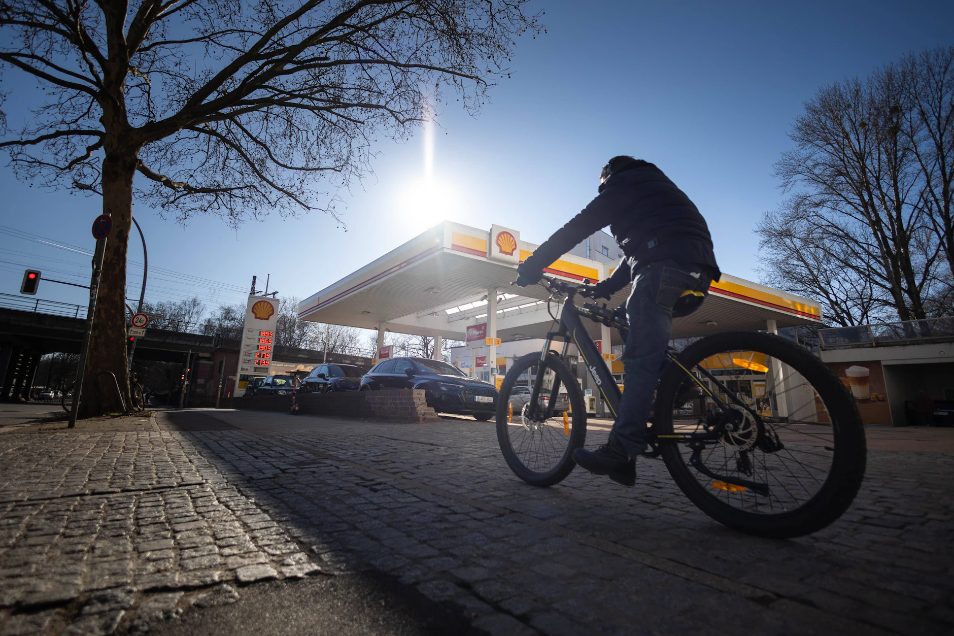 Kommen die Spritpreis-Entlastungen bei den Berlinern an?