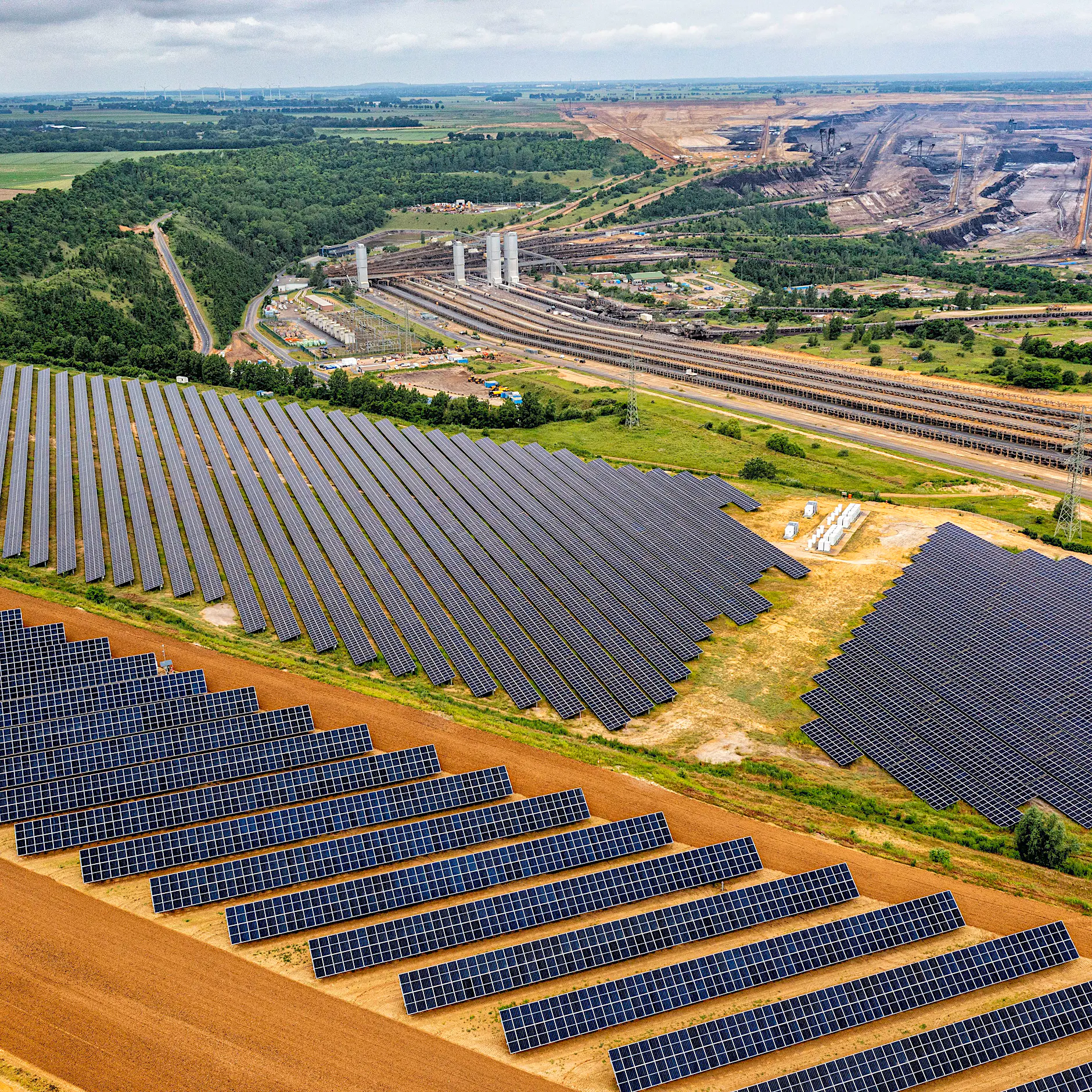 Krieg um Öl, Sieg für Erneuerbare? Wie Trump ungewollt die Energiewende beschleunigt