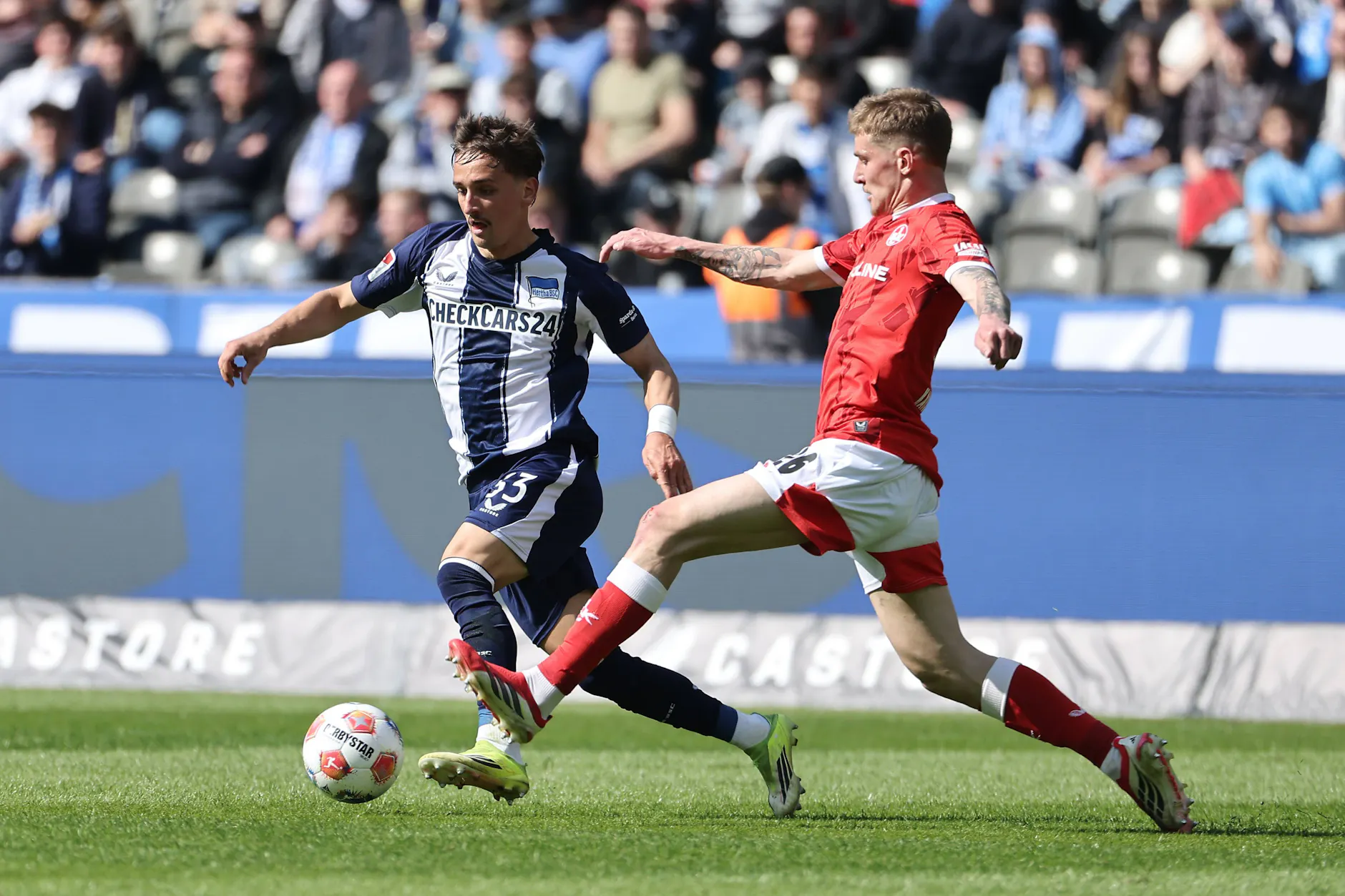 Quirlig und mutig: Hertha droht mit dem Abgang von Michal Karbownik einer herber Verlust.