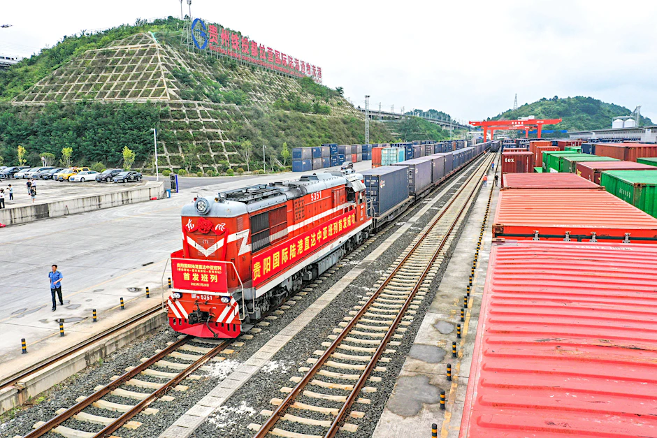 Chinas neuer Westen: Wie aus der alten Imperiumsgrenze in Zentralasien Pekings Lebensader wird
